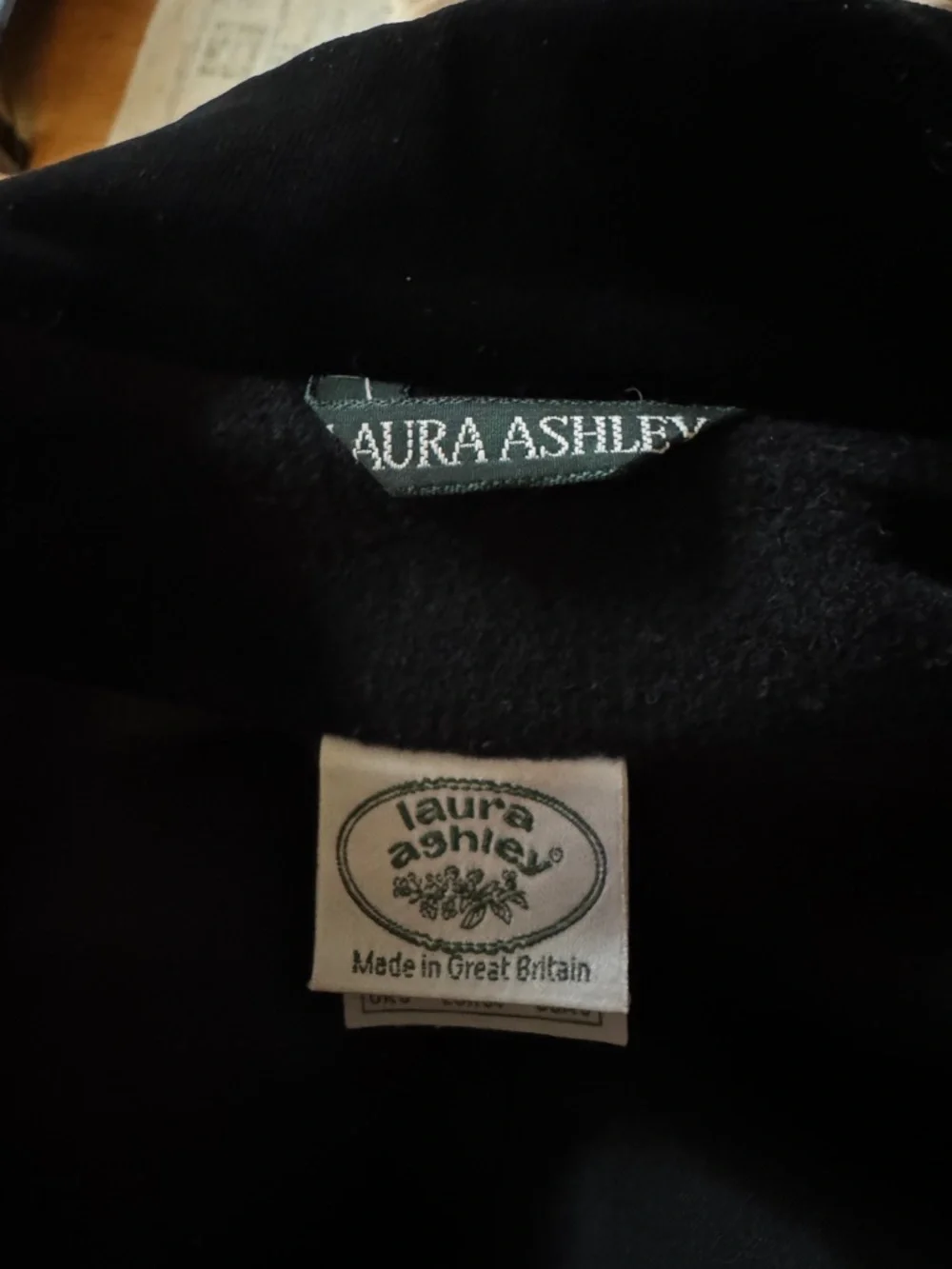 Laura Ashley Vintage Black Princess back Riding Wool Coat with Classic Label - Picture 5 of 6